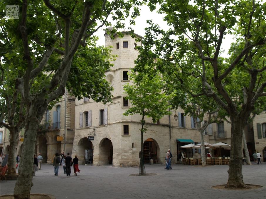 Uzés